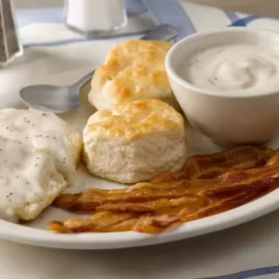Biscuits n’ Gravy with Bacon or Sausage
$7.39
710 cal